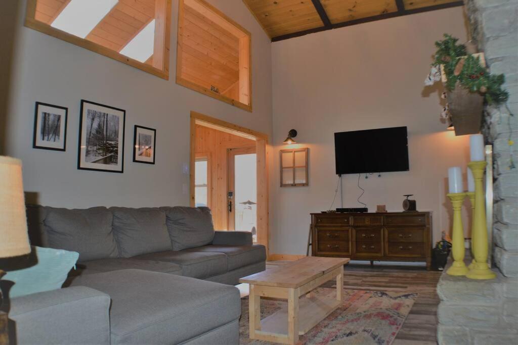 Cozy Cabin With Boosted Wi-Fi Beech Mountain Exterior photo