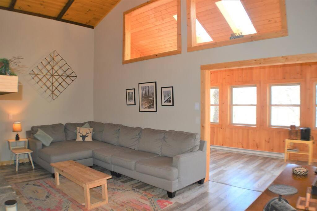 Cozy Cabin With Boosted Wi-Fi Beech Mountain Exterior photo