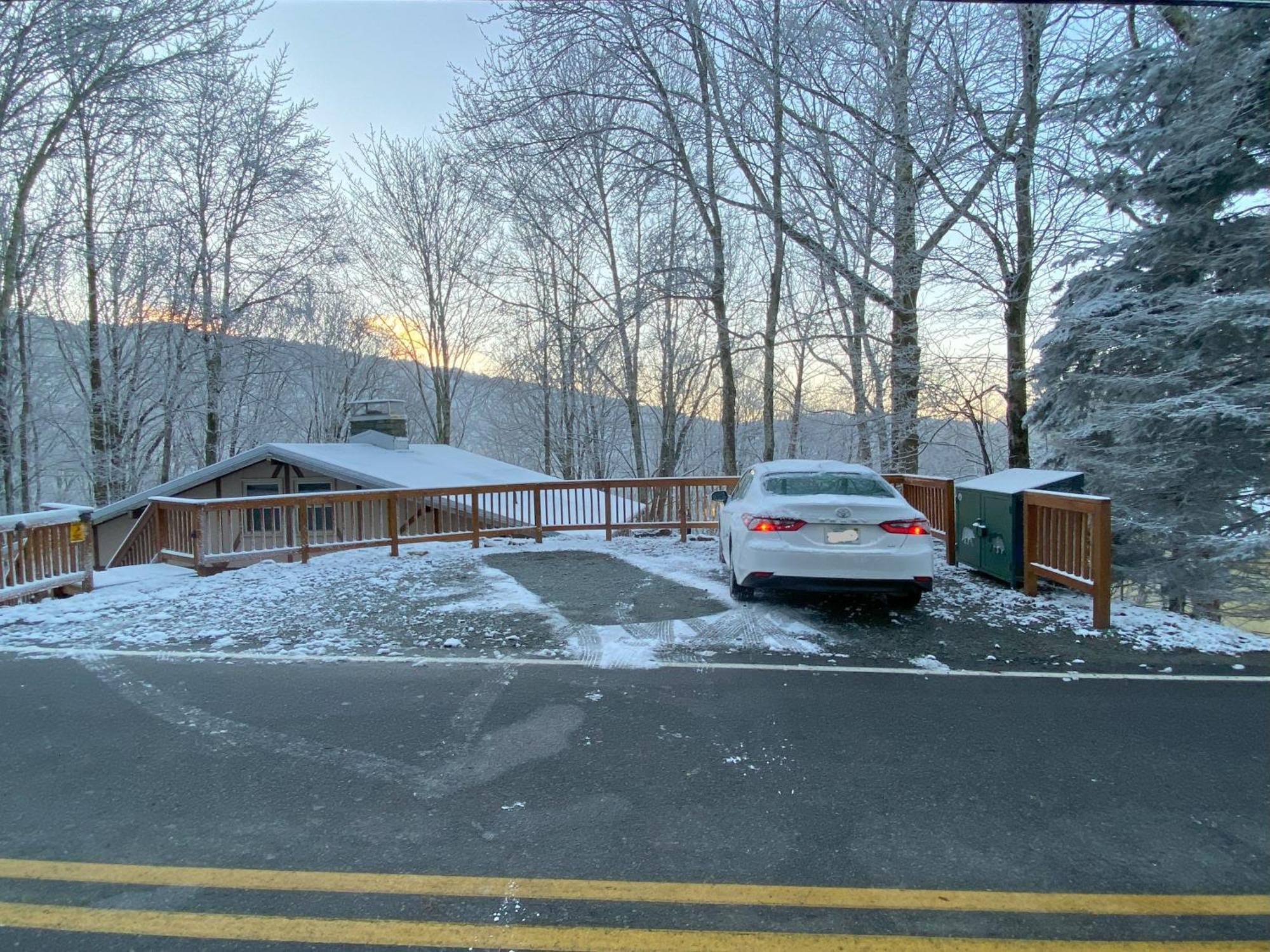 Cozy Cabin With Boosted Wi-Fi Beech Mountain Exterior photo